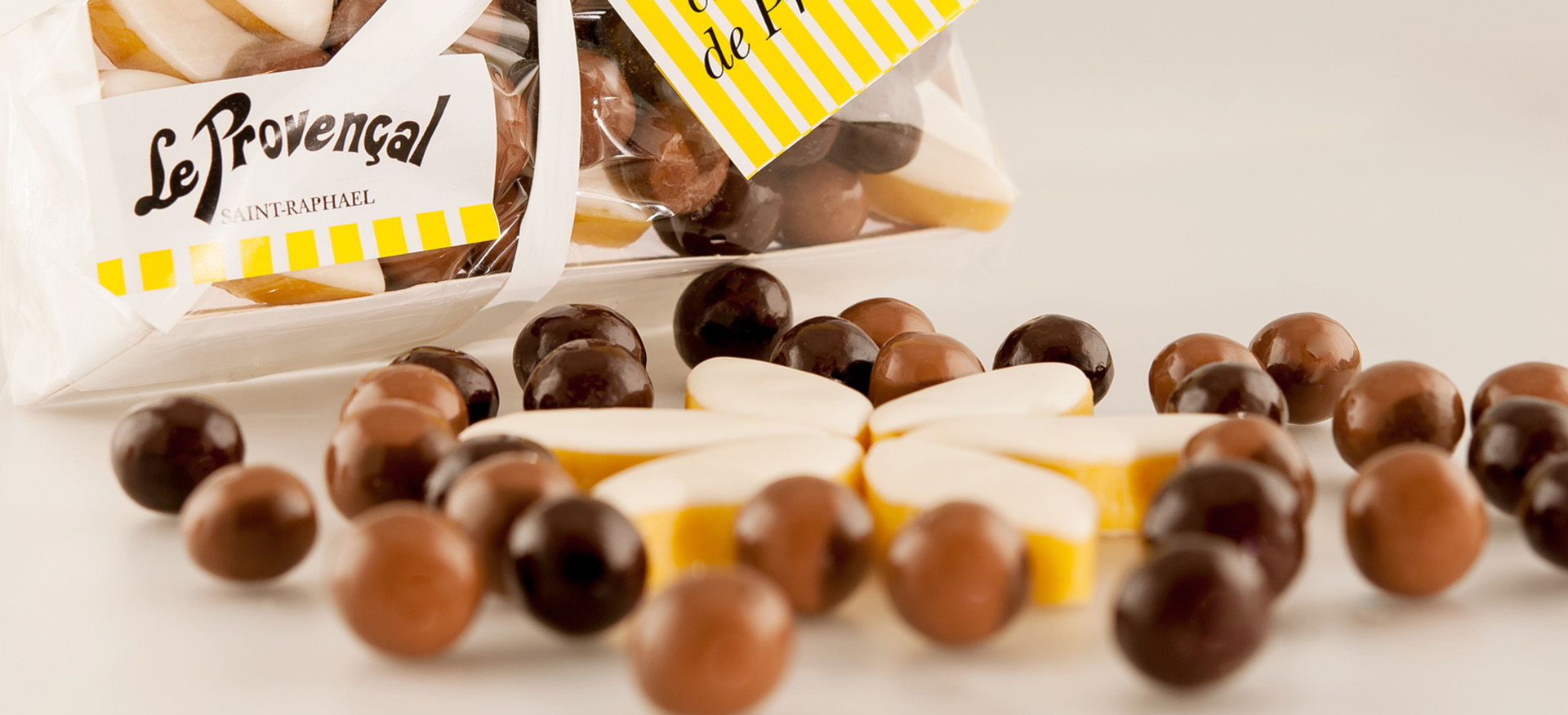 Gift box Petits Calissons » Chocolats-de-luxe